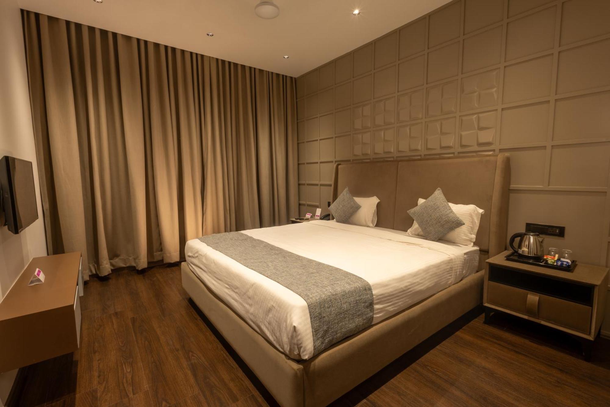 Hotel Parsons Court ディンディーグル エクステリア 写真
