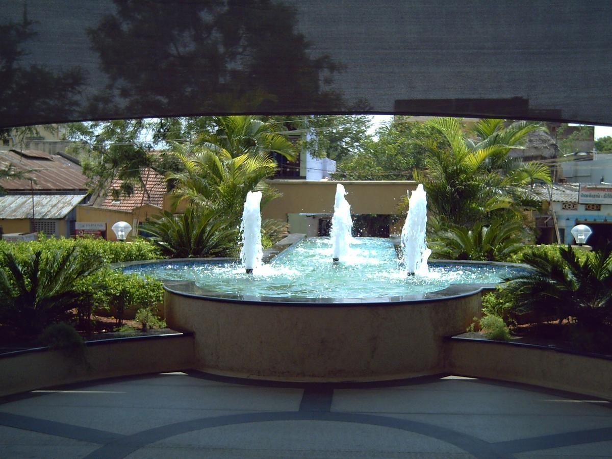 Hotel Parsons Court ディンディーグル エクステリア 写真